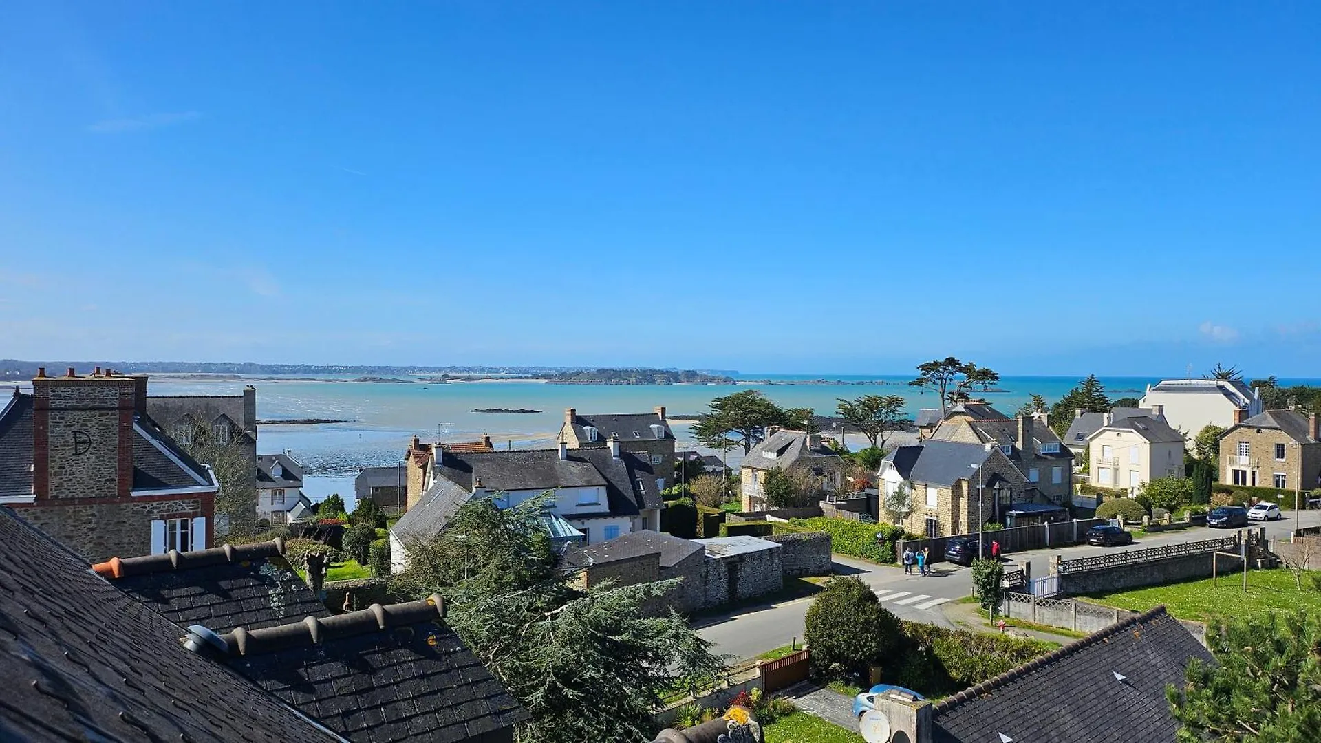 Appartement Studio cosy au bord de mer à Lancieux